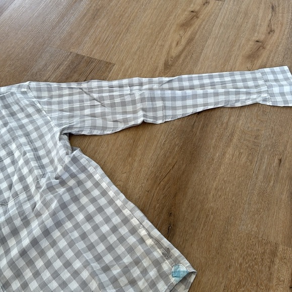 American Eagle Outfitters Shirt - Picture 3 of 6